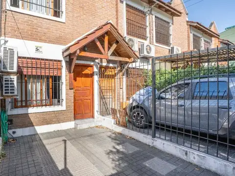 Venta 3 Amb duplex Ballester Cochera y patio