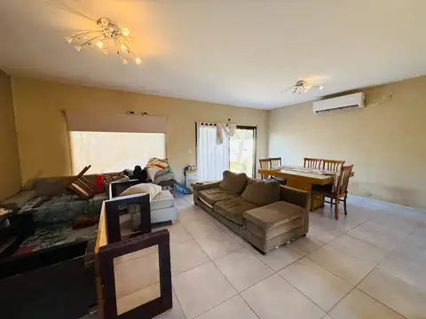 Casa 4 ambientes en venta, Pilar