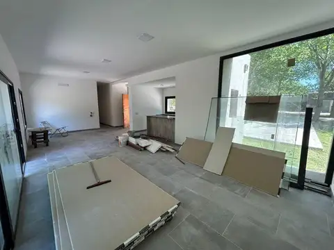 Venta casa 4 ambientes APTA CREDITO - Barrio Haras del Sol, Pilar