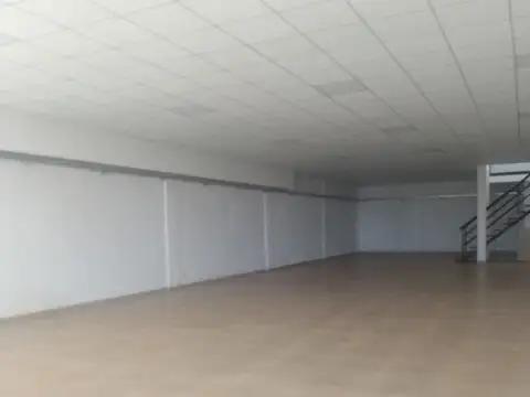 Local en Venta 1 año