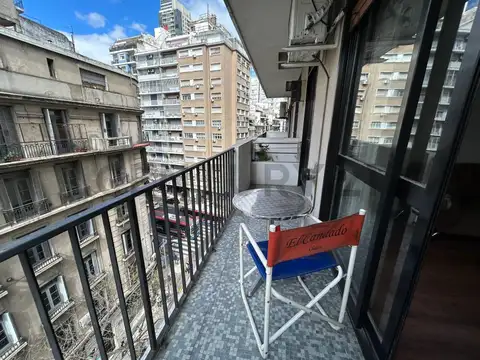 Avenida Santa Fe 3300, Piso 0