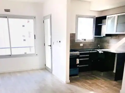 Hermoso Semipiso 2amb 43 m² Bcon Bño + Toil V. Crespo/pque Centen