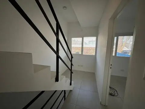 Duplex 4 ambientes con cochera