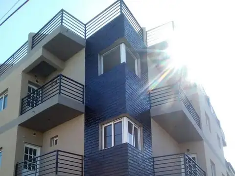 DPTO 2 AMB. CON TERRAZA PROPIA