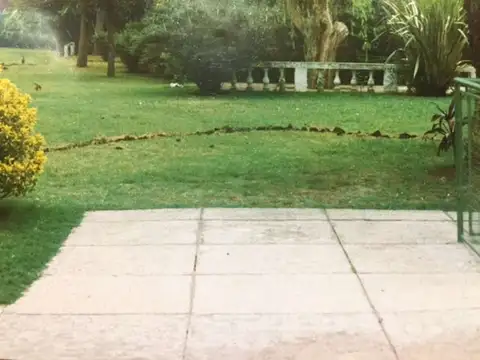 Casa en Venta en Barrio Parque Leloir, USD 390.000