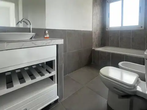 Casa en Venta en Countries y Barrios Cerrados en Esteban Echeverria, USD 345.000