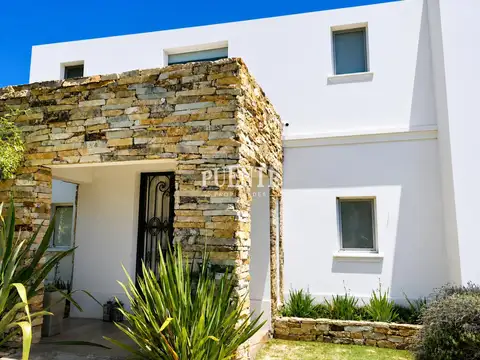 Casa en Alquiler de 4 dormitorios