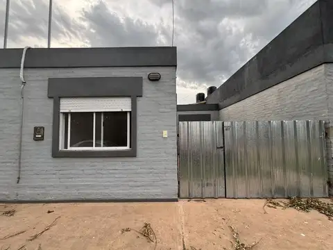 PH EN VENTA EN BRAGADO CON PATIO