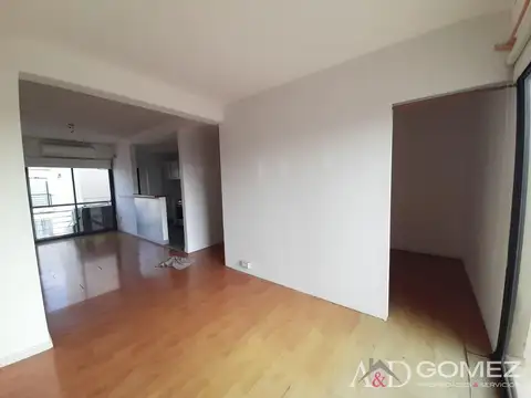 MUY AMPLIO 4 AMB CON PATIO TERRAZA