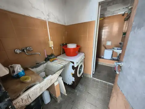 Casa 7 ambientes con 4 baños