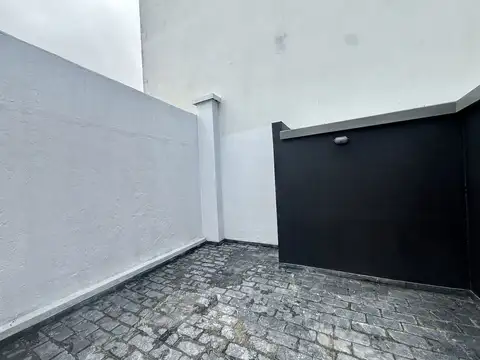 Venta apartamento 1 dormitorio Barrio Sur patio