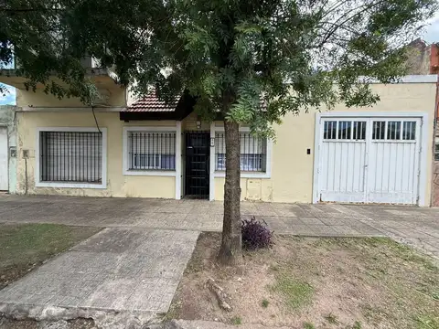 VENTA CASA 5 AMBIENTES EL PALOMAR MORON