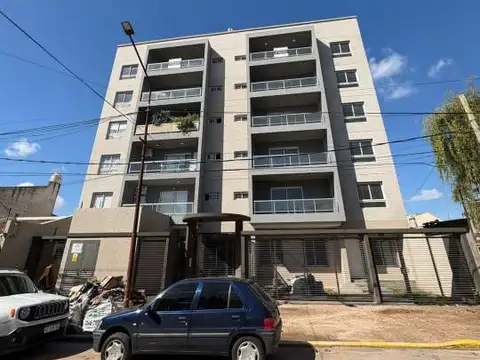 Cochera-Venta-Martín Coronado