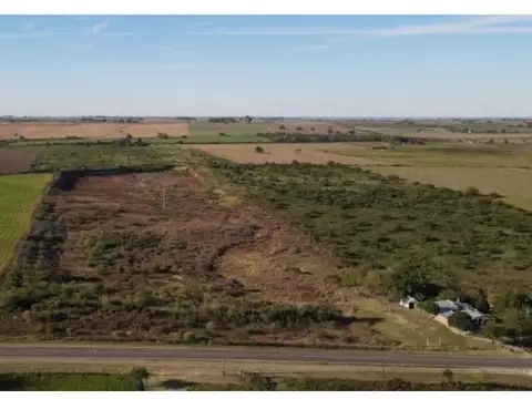 Campo De 8 Has Sobre Ruta 11, A 1,5 Km De Viñedo Borde Rio