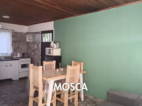 Casa 2 ambientes con 1 baño