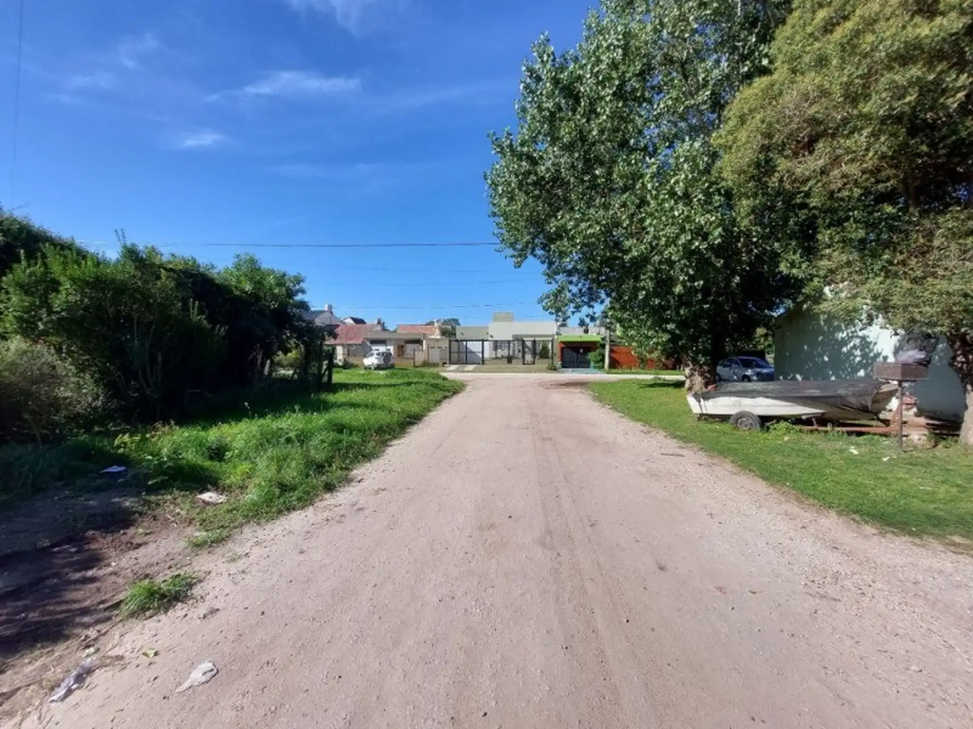 Lote en venta 230m² en Barrio Los Tilos