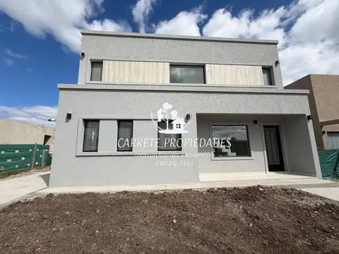 Casa en venta de 5 ambientes. Barrio Santa Sofia. Pilar 