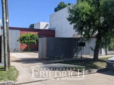 GALPÓN EN VENTA - CENTRO GRAL. RODRIGUEZ