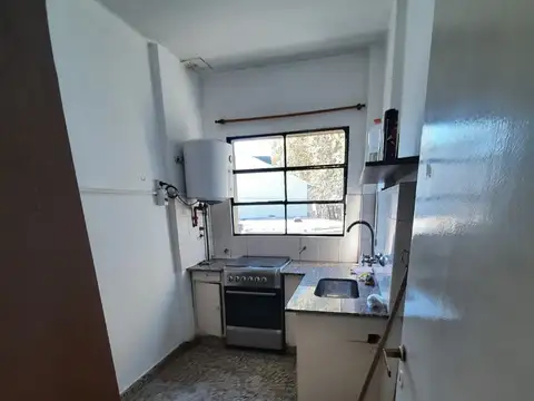 departamento excelente ubocacion  Av. de Mayo y Jurament0 2 ambientes frente