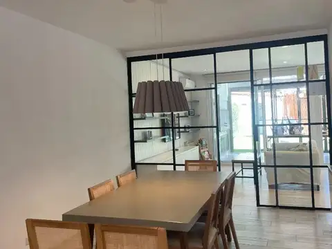 Casa en Venta en Martínez, USD 495.000