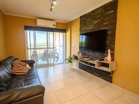 ALQUILA DPTO 2 DORM Y COCHERA - CASA DE GOBIERNO