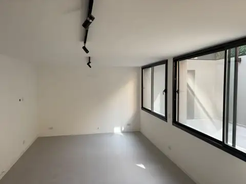 Casa 5 ambientes con 1 baño