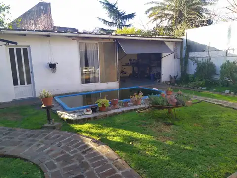 Casa 4 ambientes con 1 baño