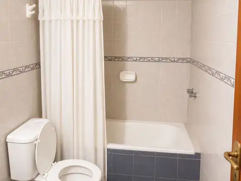 Departamento en Alquiler en Mendoza, $ 900.000