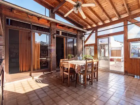 Venta casa con 2 unidades en block multifami Boedo