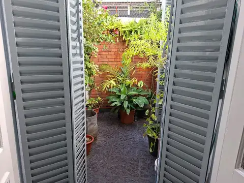 Depto Tipo Casa en Venta 40 años