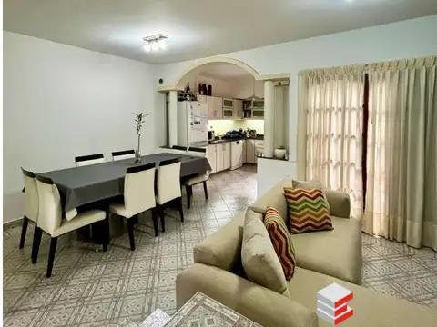 LA CAUTIVA 6300
