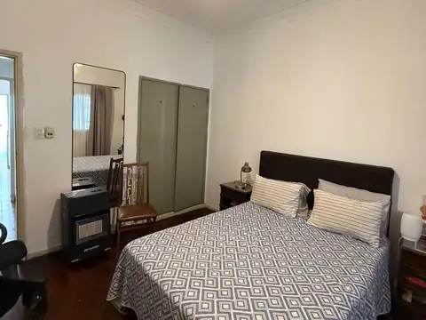 venta Casa 5 ambientes multifamiliar a metros de caba y avenida mitre