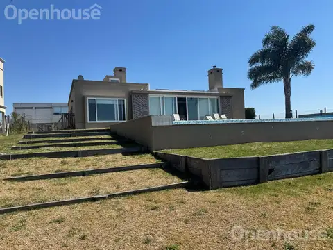 Casa 3 ambientes con 3 baños