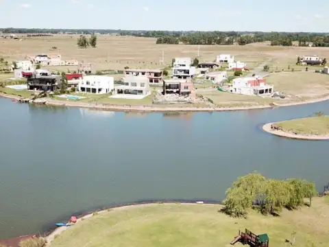 Terreno en Venta 22  mts Fondo