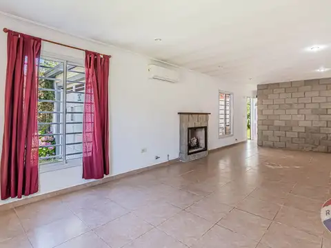 Casa en Venta en Manuel B Gonnet, USD 155.000