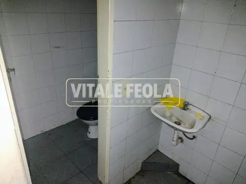 ALQUILER DE LOCAL EN LINIERS ZONA COMERCIAL