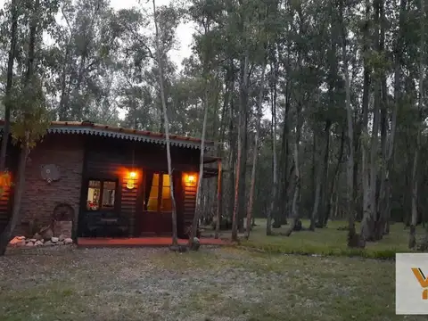 Casa en venta - 2 Dormitorios 2 Baños - Cochera - 10.000Mts2 - Ramallo