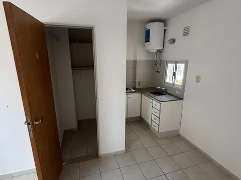 Departamento en Alquiler en Centro, $ 330.000