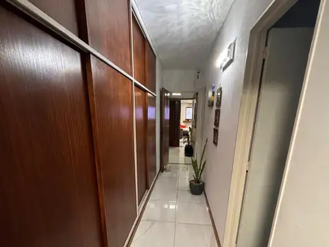 Departamento tipo casa Excelente piso Flores