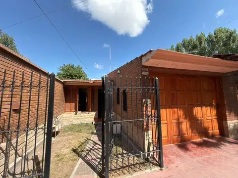 VENTA CASA 3 DORMITORIOS  LUJAN DE CUYO