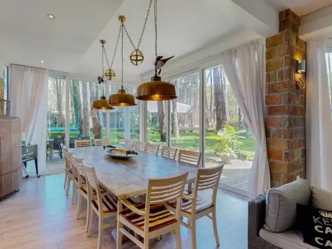 Casa en Venta en Carilo, USD 590.000