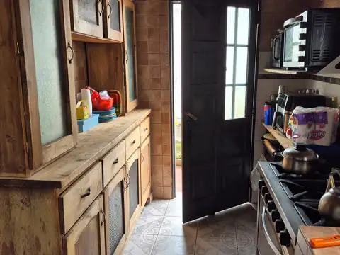 Depto Tipo Casa 5 ambientes con 2 baños