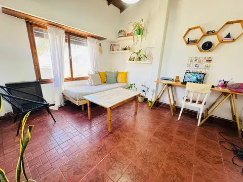 2 AMBIENTES CASA TIPO PH - PLANTA ALTA 