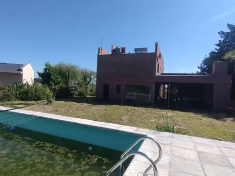Quinta en Venta en 25 De Mayo, USD 120.000