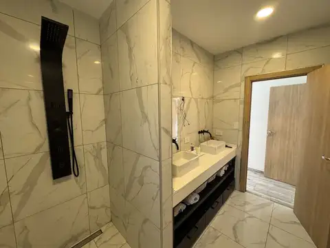 Casa en alquiler de tres dormis MIralagos 1