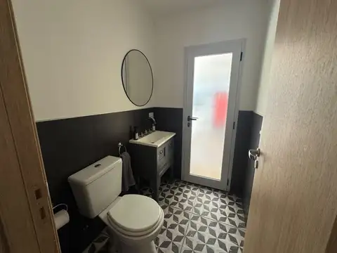 Casa 5 ambientes con 2 baños