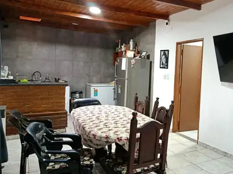 Calle 5 4700