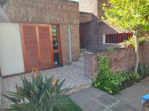 Casa en Venta en Cerro De Las Rosas, USD 200.000