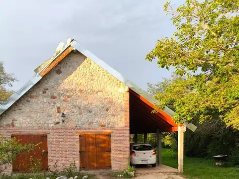 SE VENDE CASA DE CAMPO EN LOS HORNILLOS