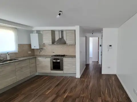 VENTA DEPARTAMENTO 2 AMB. CON BALCÓN Y PARRILLA EN QUILMES